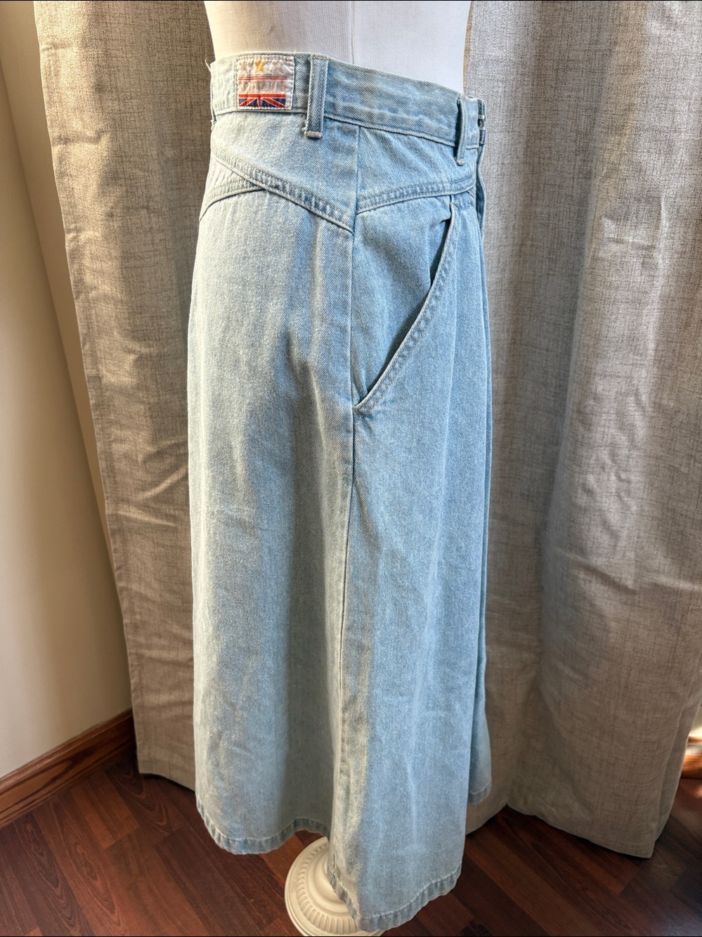 Vintage Brittania denim maxi skirt size 9/10 - Picture 2 of 6